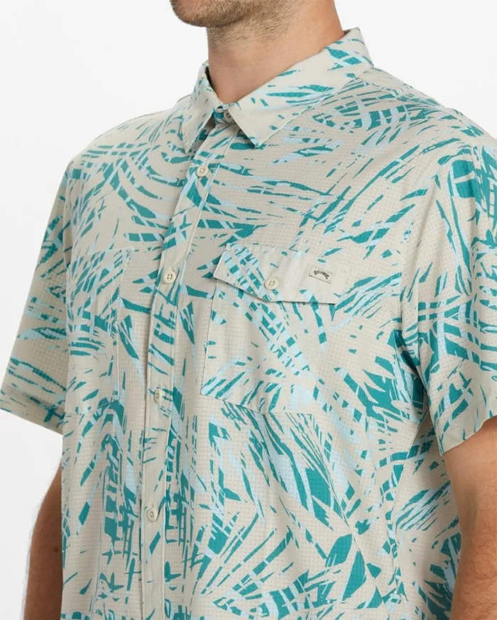 ADiv Surftrek Perf Short Sleeve Shirt Chino Men Billabong TShirts