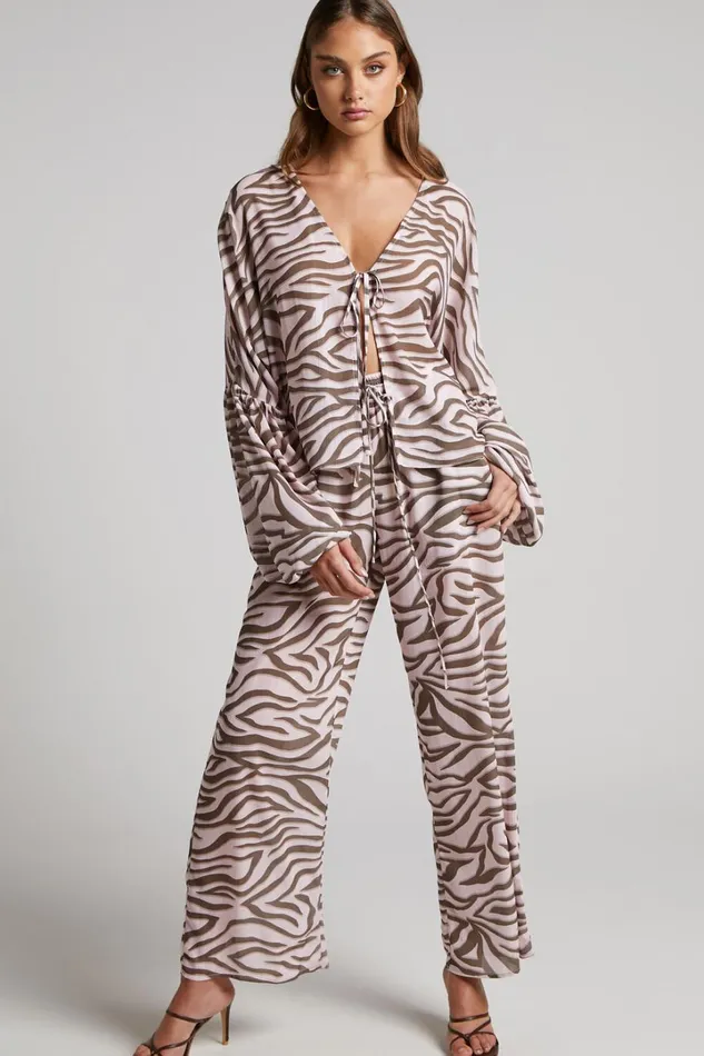 Aegir Blouse 8211 Tie Front Drop Sleeve Blouse In Wild Zebra Women Showpo Tops