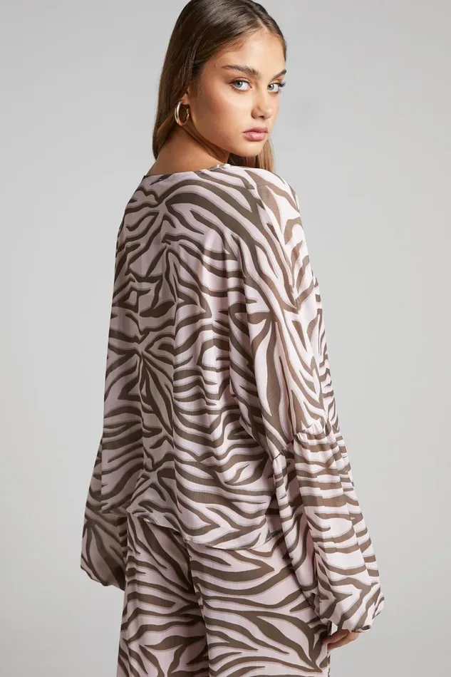 Aegir Blouse 8211 Tie Front Drop Sleeve Blouse In Wild Zebra Women Showpo Tops