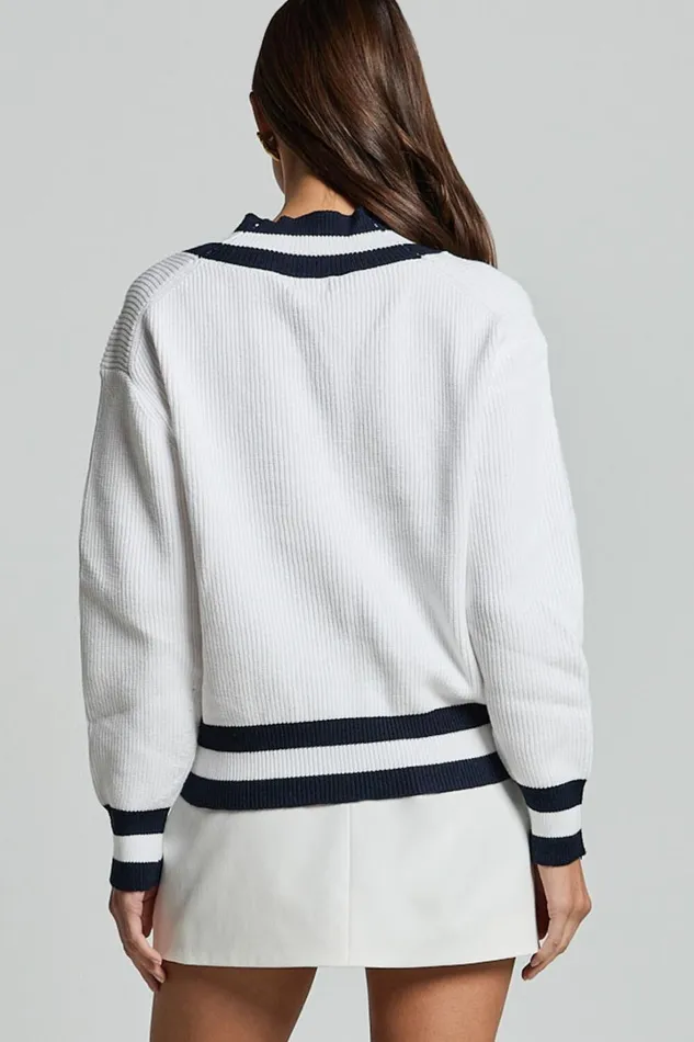 Berri Jumper 8211 Contrast V Neck Knit Jumper In IvoryBlack Women Showpo Knitwear