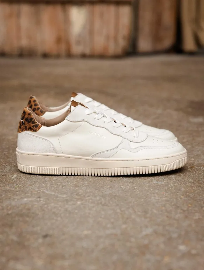 Bobbies Sneakers Scott Off White and Wild Leo 8211 Women