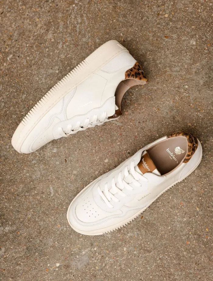 Bobbies Sneakers Scott Off White and Wild Leo 8211 Women