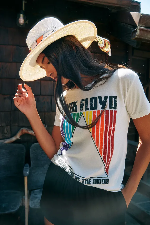Chaser Brand Pink Floyd Dark Side of the Moon Rainbow Womens Tops