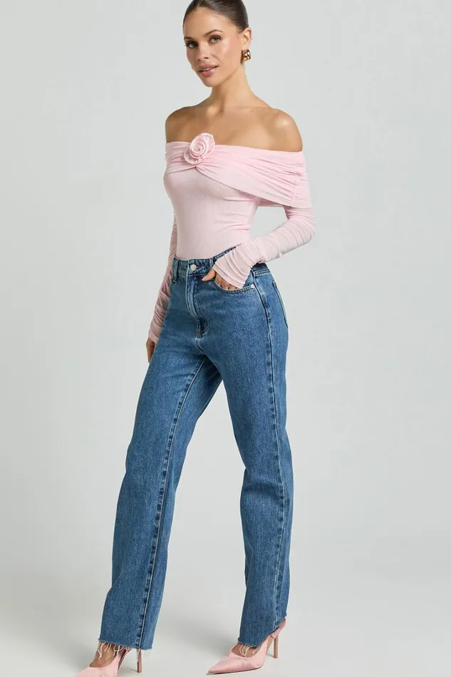Dexter Jeans 8211 High Waisted Straight Leg Denim Jeans In Dark Blue Wash Women Showpo Conscious
