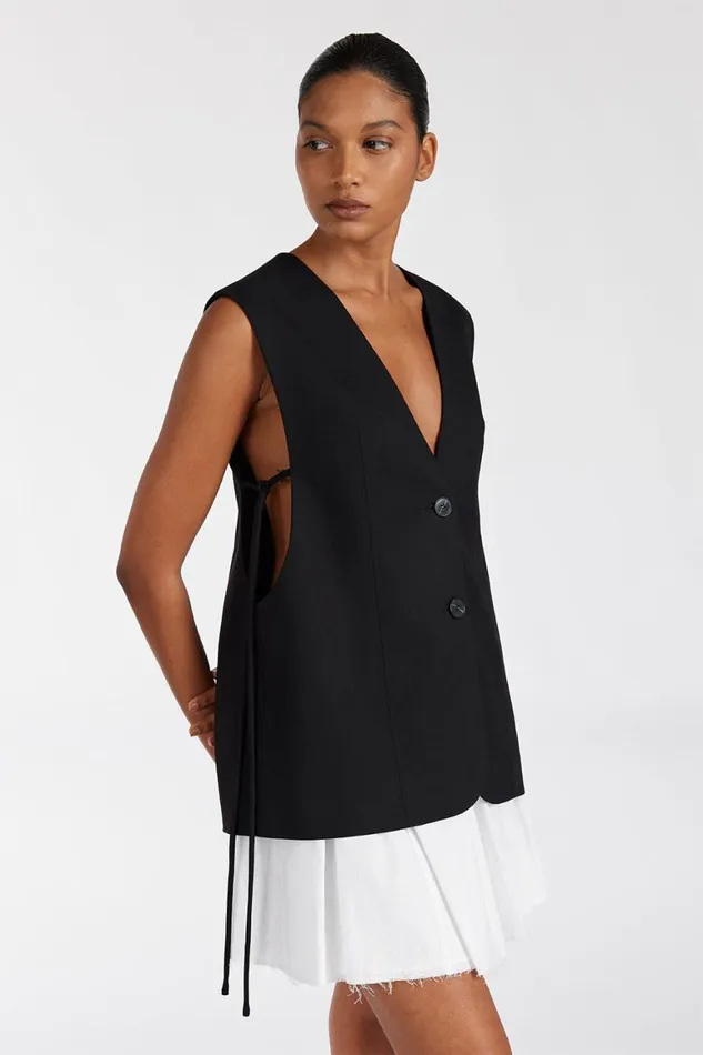 DISSH Vests LISE BLACK LOW CUT VEST 8211 Women
