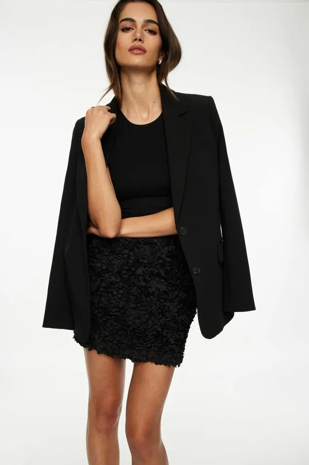 Dynamite Black Bottoms Women Flower Appliqu Bodycon Mini Skirt Black