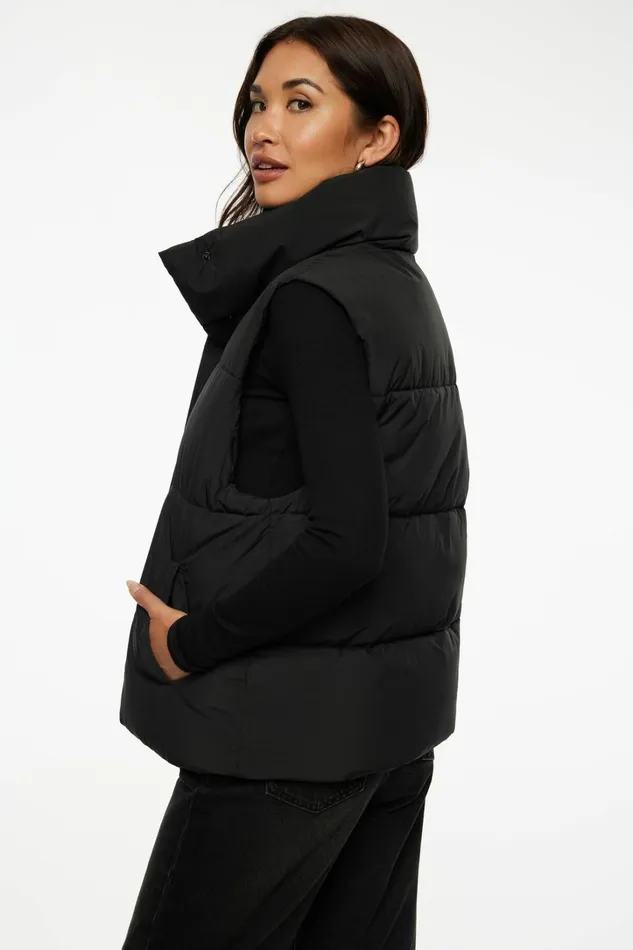 Dynamite Coats and Jackets Women Quilted Puffer Vest BLACK