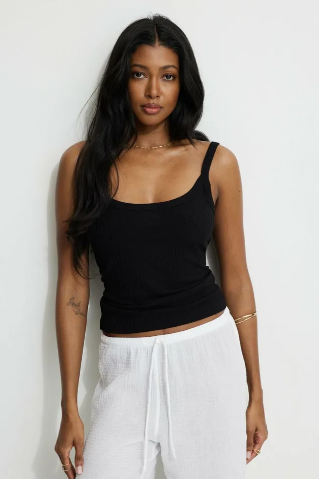 Dynamite Tops Women Variegated Rib Camisole Black