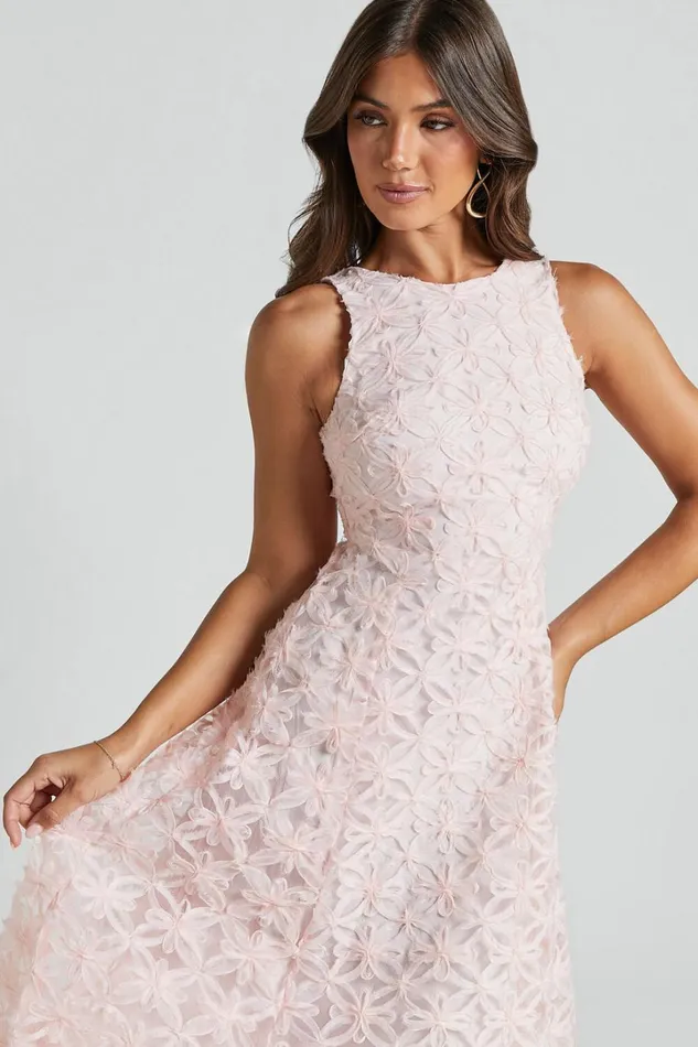 Georgina Midi Dress 8211 Crew Neck Sleeveless A Line Dress In Blush Pink Women Showpo Dresses