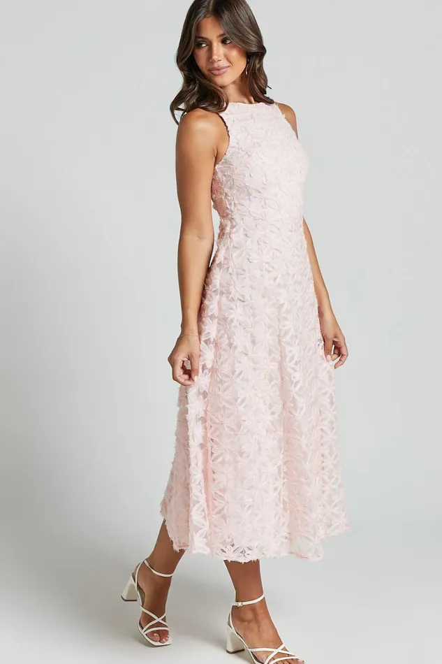 Georgina Midi Dress 8211 Crew Neck Sleeveless A Line Dress In Blush Pink Women Showpo Dresses