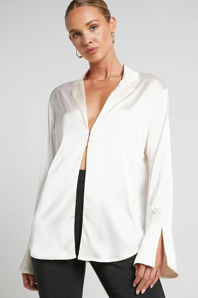 Hayien Shirt 8211 Long Sleeve Plunge Shirt In Champagne Women Showpo Curve Clothes
