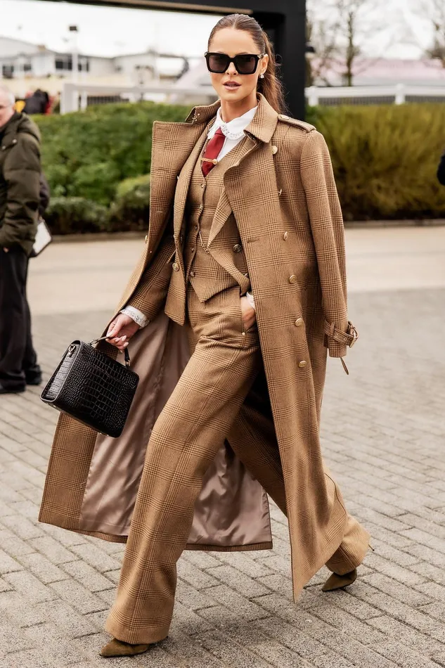 Holland Cooper Tailoring Women Full Length Marlborough Trench Coat Tawny