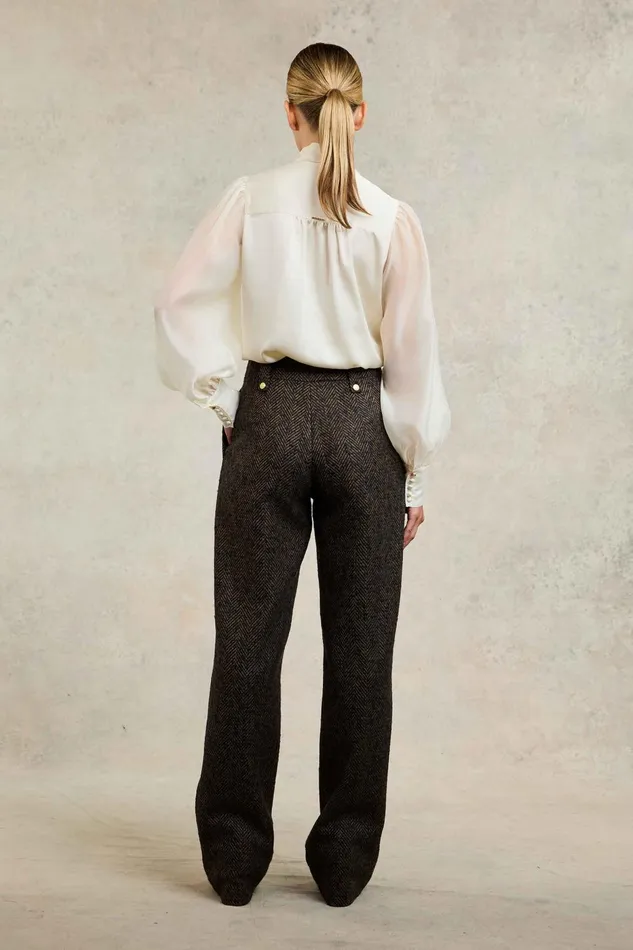 Holland Cooper Tailoring Women High Waisted Straight Trouser Walnut Herringbone Holland Cooper Tailoring Women High Waisted Straight Trouser Walnut Herringbone