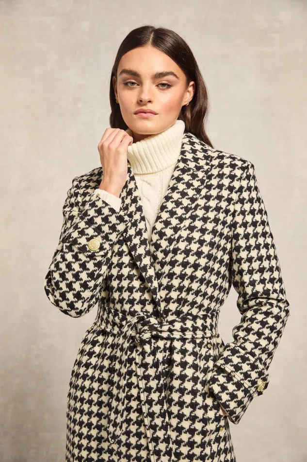 Holland Cooper Tailoring Women Wrap Coat Large Scale Houndstooth