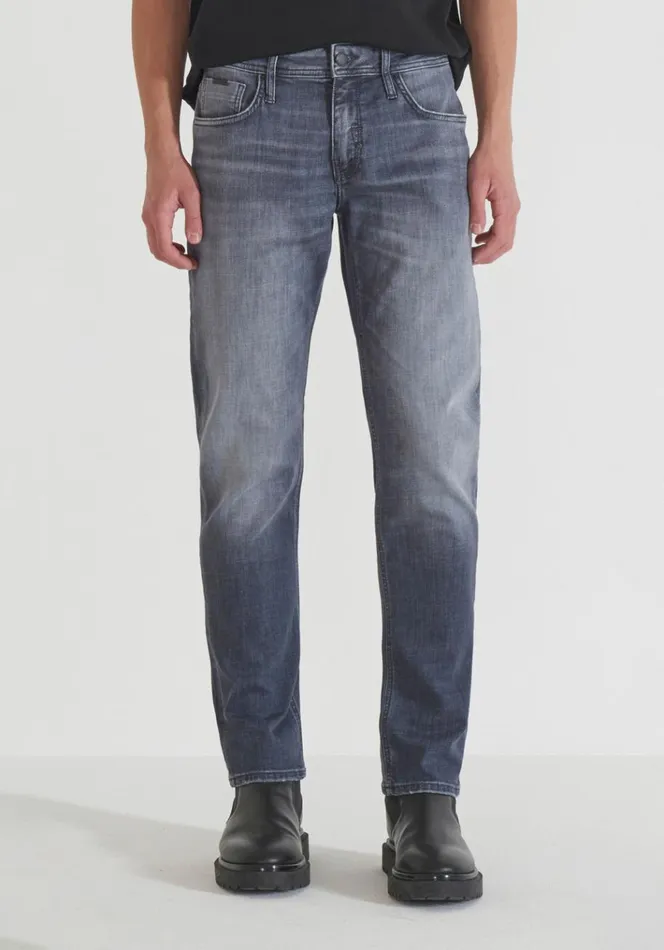 Jeans Men Antony Morato Kurt Comfort Tapered Fit Iconic Jeans In Grey Denim Steel Grey