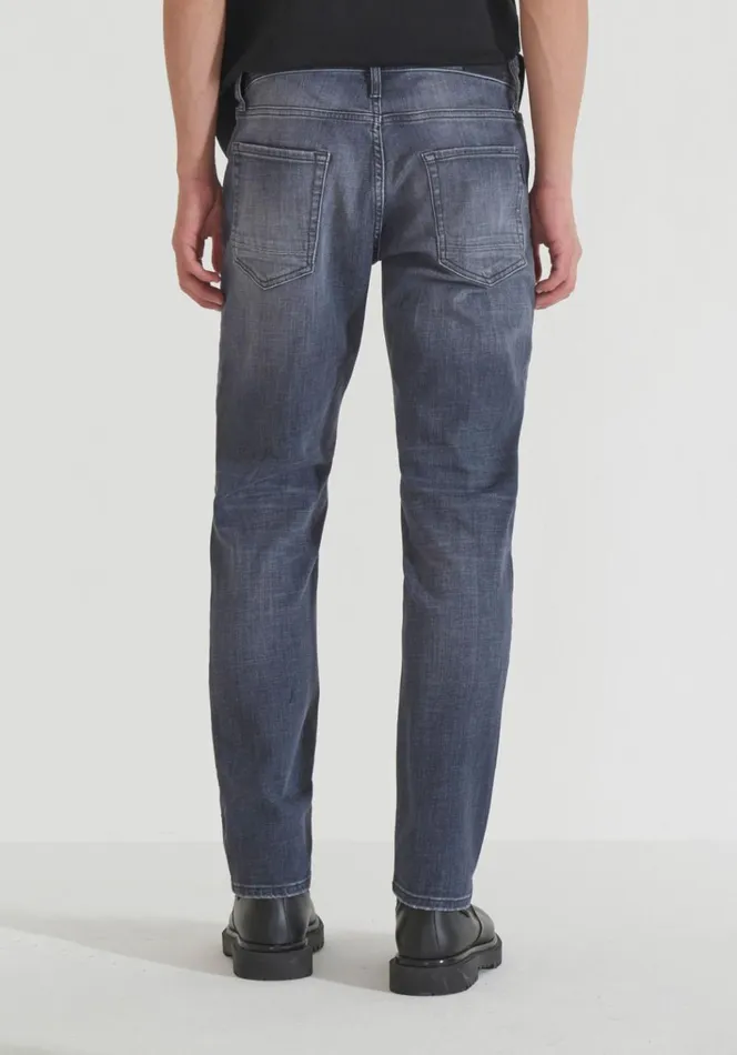 Jeans Men Antony Morato Kurt Comfort Tapered Fit Iconic Jeans In Grey Denim Steel Grey Jeans Men Antony Morato Kurt Comfort Tapered Fit Iconic Jeans In Grey Denim Steel Grey