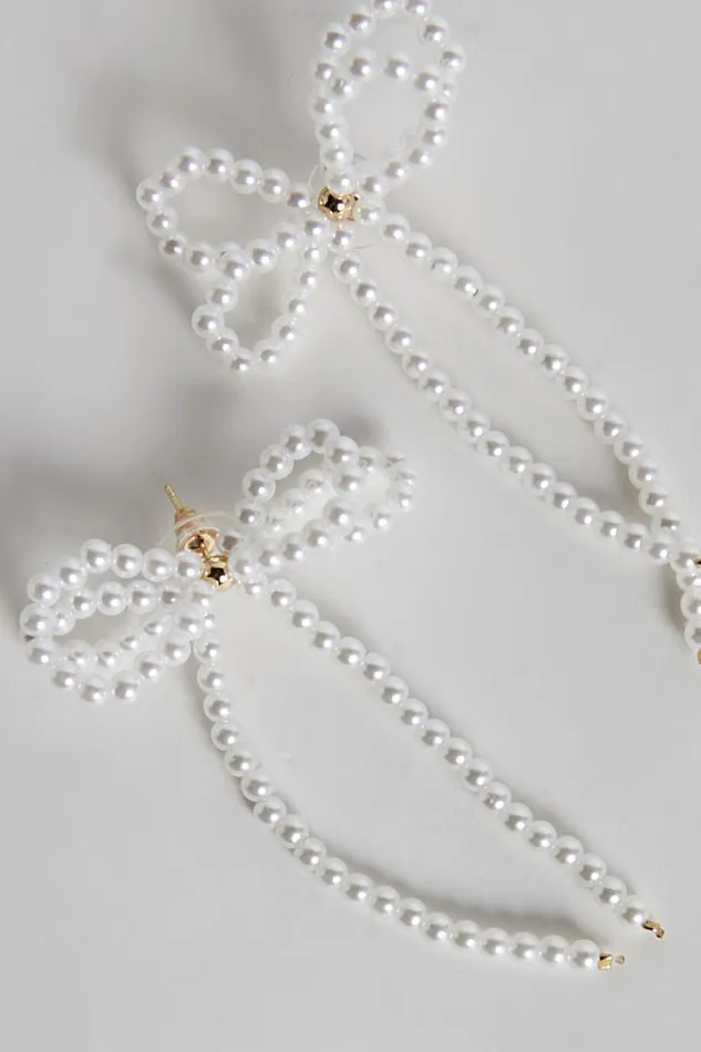 Jenny Earrings 8211 Ribbon Pearl Statement Earrings In White Women Showpo Earrings