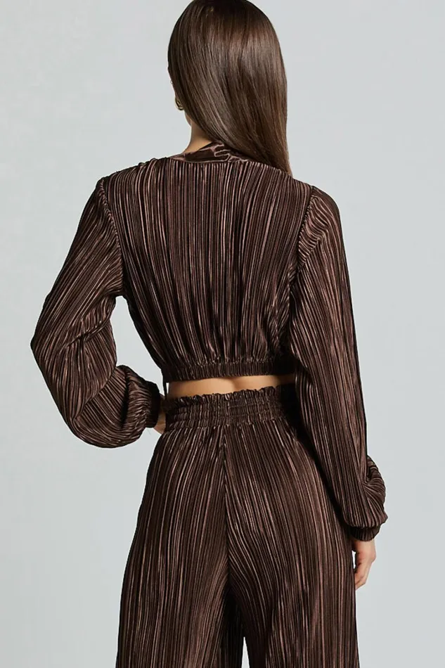 Kallie Top 8211 Tie Back Plisse Long Sleeve Crop Top In Chocolate Women Showpo Tops