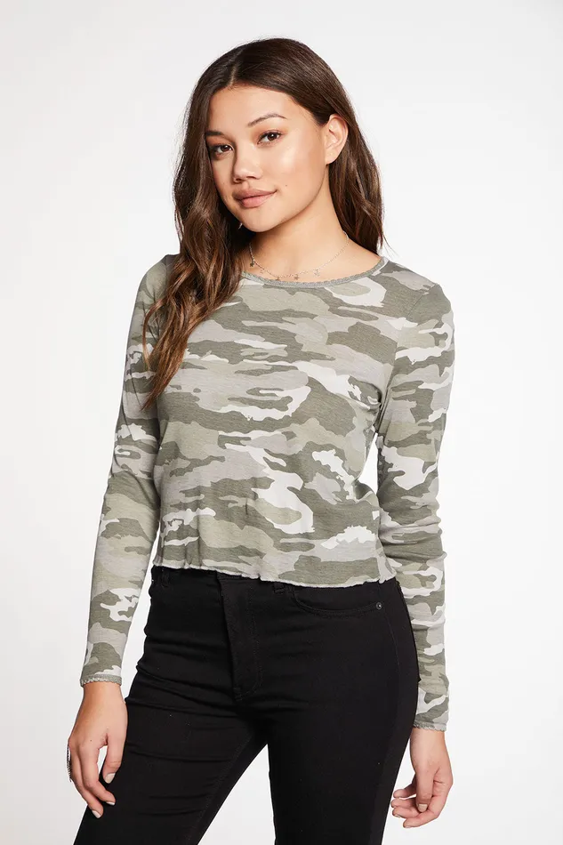 Loungewear Baby Rib Scallop Edge Long Sleeve Crew Neck Tee Chaser Brand Womens