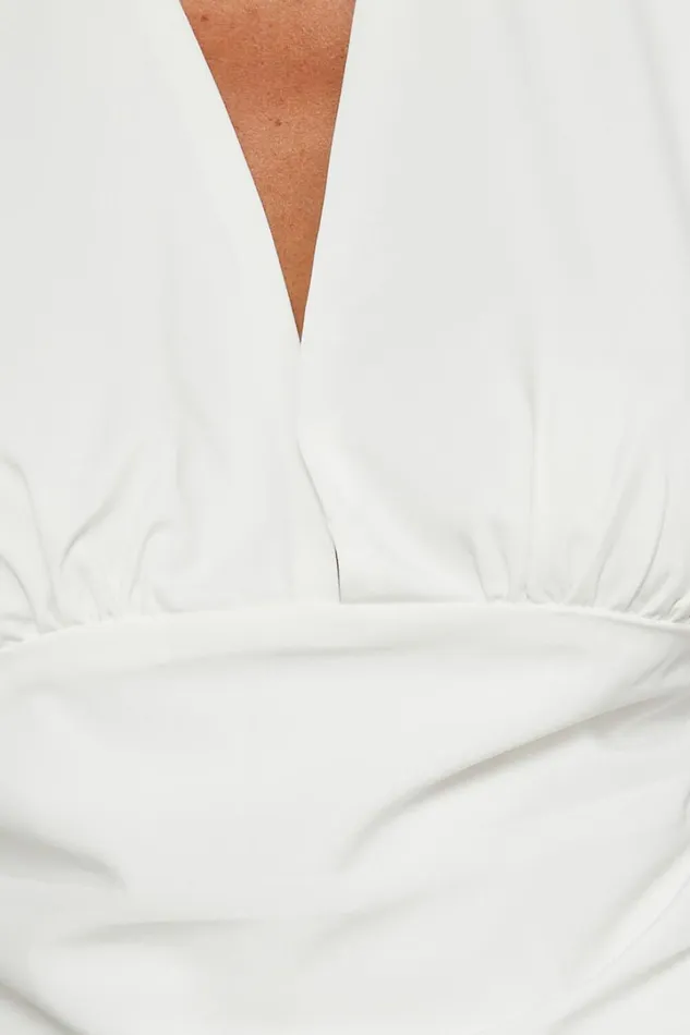 Lunar Top 8211 Plunge Neck Short Batwing Sleeve Top In Cream Women Showpo Tops