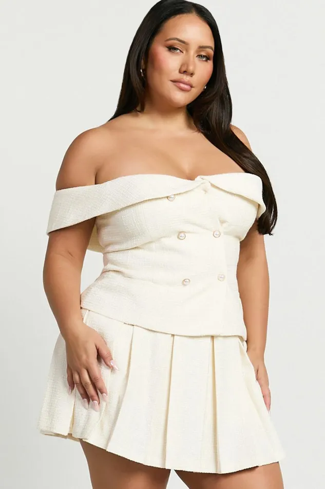 Maggie Top 8211 Off Shoulder Boucle Vest In Cream Women Showpo Curve Clothes