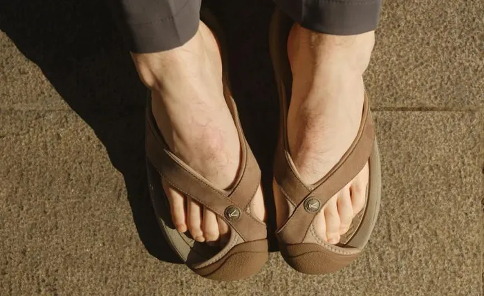 Men KEEN Sandals Waimea JavaPlaza Taupe Leather FlipFlop