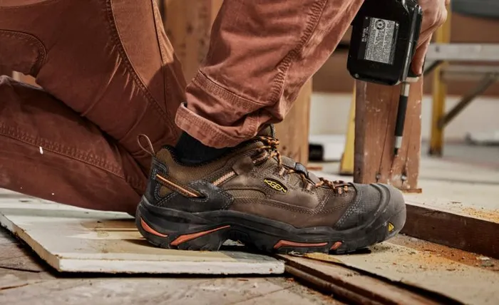 Men KEEN Work Boots and Shoes Braddock Low Work Boots 8211 Waterproof and Soft Toe Boots Men KEEN Work Boots and Shoes Braddock Low Work Boots 8211 Waterproof and Soft Toe Boots