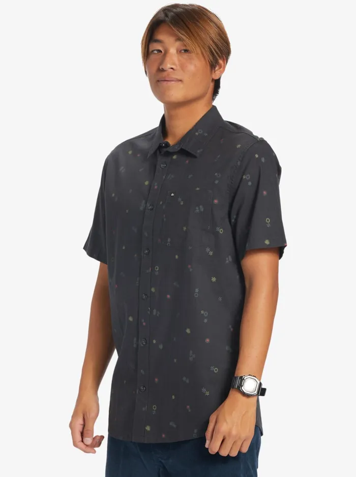 Men Quiksilver Shirts and Polos Peaceful Rave Short Sleeve Shirt Tarmac Peaceful Rave Ss Men Quiksilver Shirts and Polos Peaceful Rave Short Sleeve Shirt Tarmac Peaceful Rave Ss