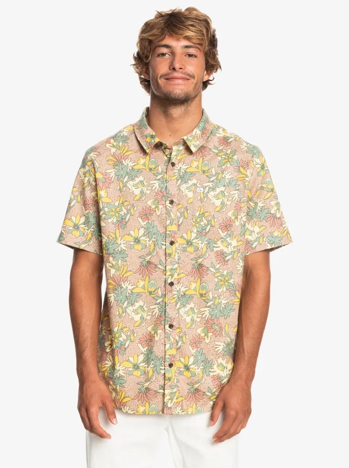Men Quiksilver Shirts and Polos Sunday Stroll Stretch Short Sleeve Shirt Golden Rod Sunday Stroll