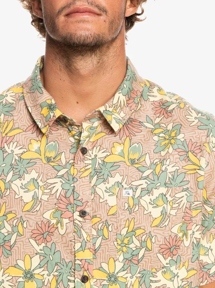 Men Quiksilver Shirts and Polos Sunday Stroll Stretch Short Sleeve Shirt Golden Rod Sunday Stroll