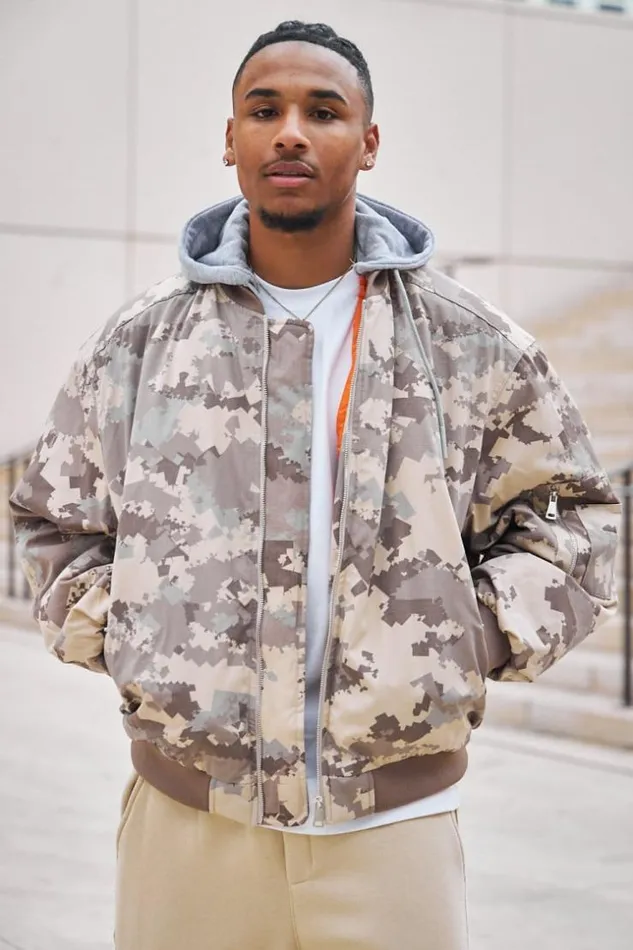Men Veste BiMatire Capuche Camouflage Beige Beige Brentiny Paris Jackets
