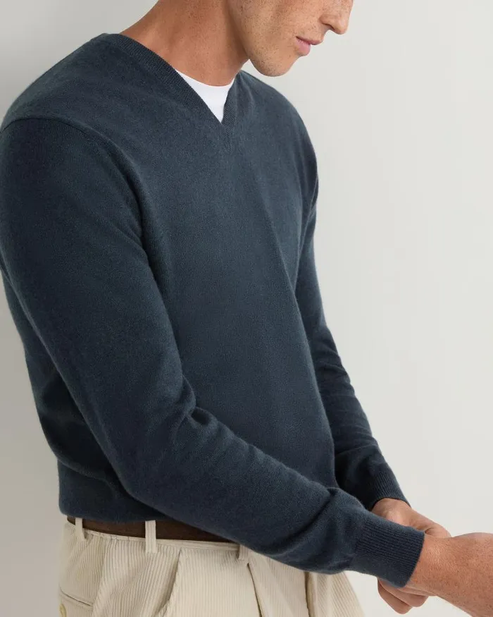 NPeal Jumpers Men Burlington V Neck Cashmere Jumper Caviar Blue