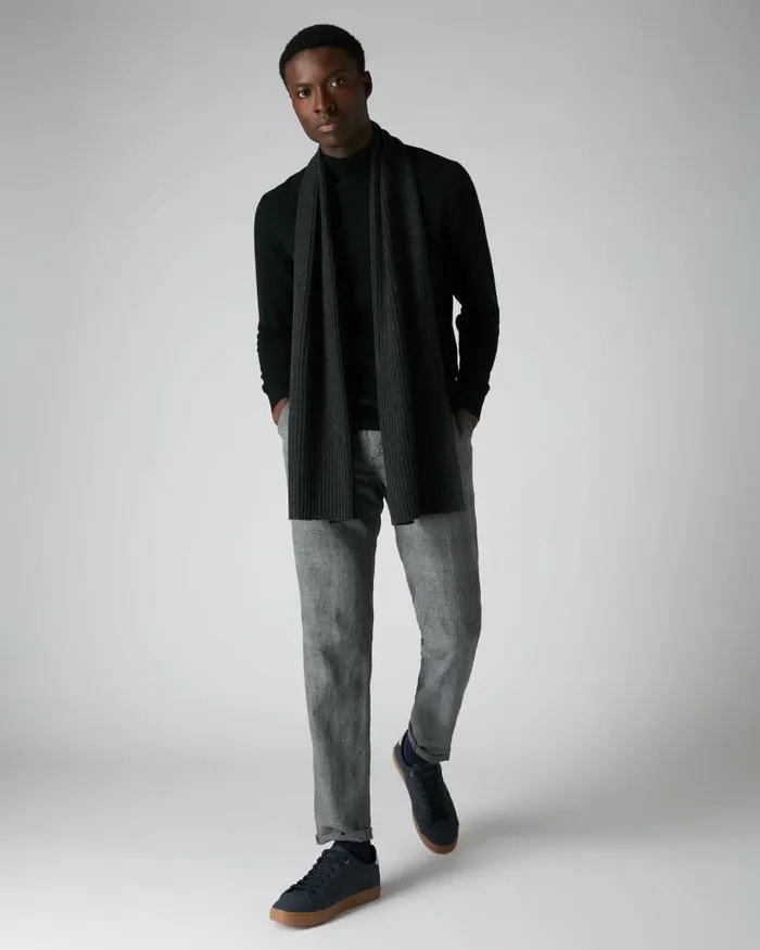 NPeal Jumpers Men Mayfair Turtle Neck Cashmere Jumper Black