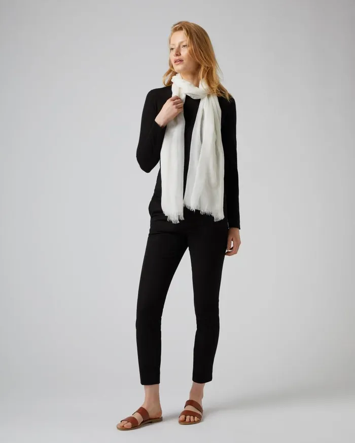 NPeal Tops and Tshirts Women Eden Superfine Cashmere Round Neck Top Black