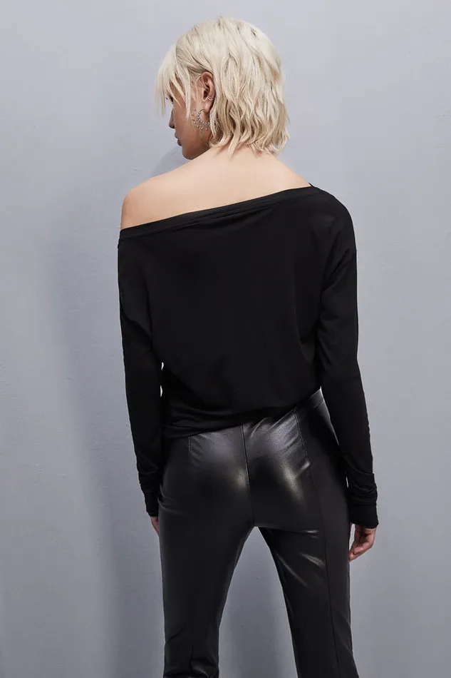 Patrizia Pepe Black Essential Long Sleeved T Shirt Nero Apparel Tops