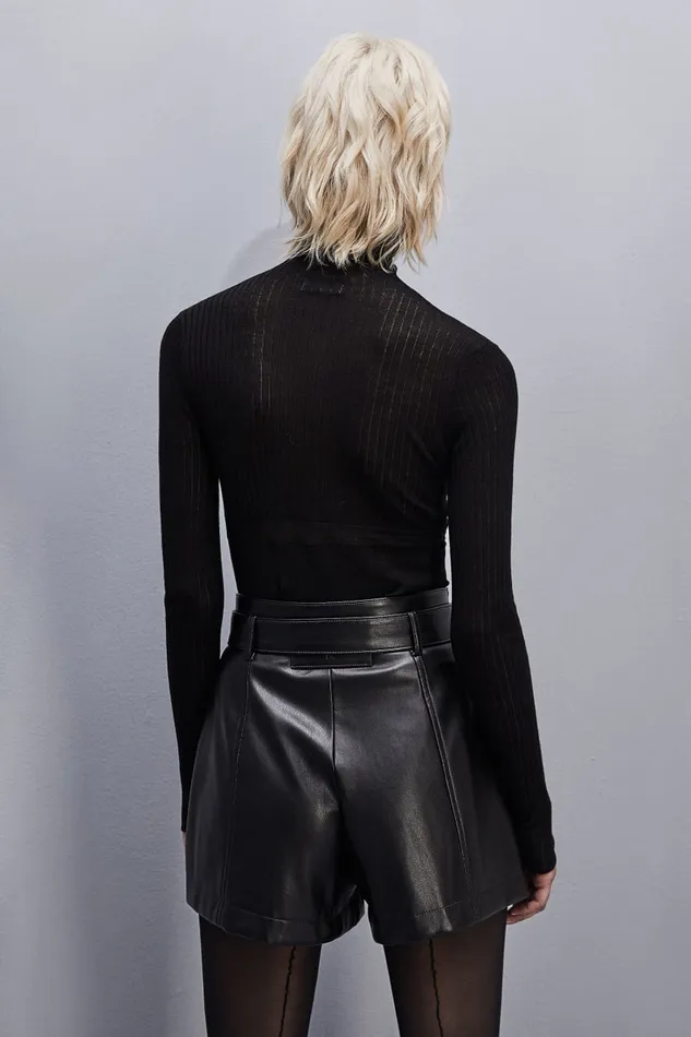 Patrizia Pepe Pure Wool Turtleneck Sweater Black Nero Apparel Sweaters