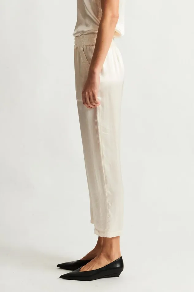 Raquel Allegra Pebble Satin Ivory Trapunto Pant Women Bottoms