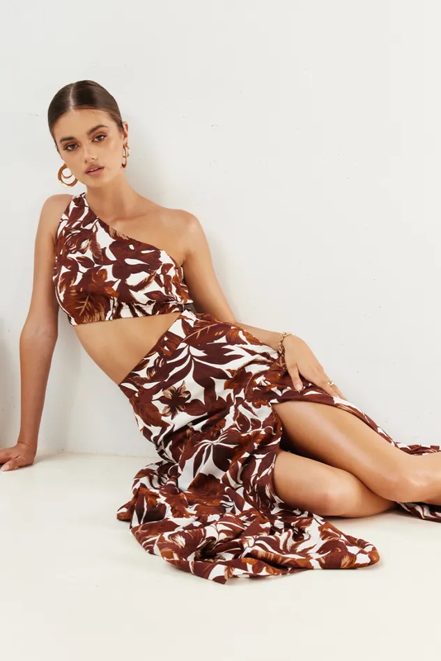 Runaway The Label Crops Lorelei Top Chocolate Floral 8211 Women Runaway The Label Crops Lorelei Top Chocolate Floral 8211 Women