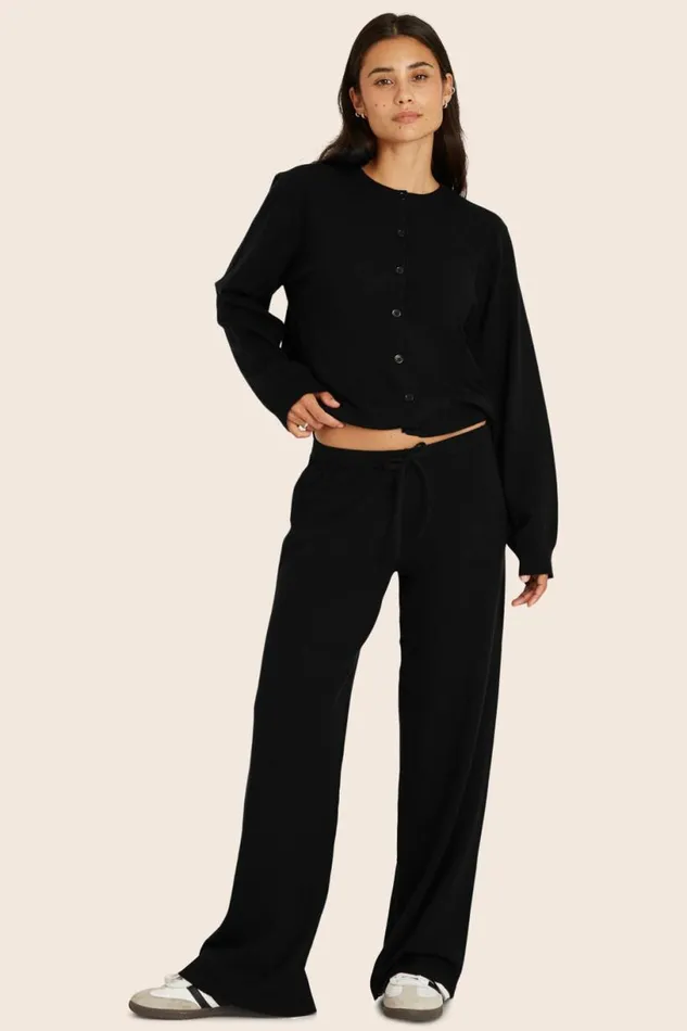 SET ACTIVE Sweaters Knitwear FLAT KNIT EVERYDAY PANTS 8211 ONYX 8211 Women