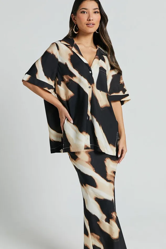 Tabitha Blouse 8211 Oversized Short Sleeve Button Through Blouse In Brown Women Showpo Tops Tabitha Blouse 8211 Oversized Short Sleeve Button Through Blouse In Brown Women Showpo Tops