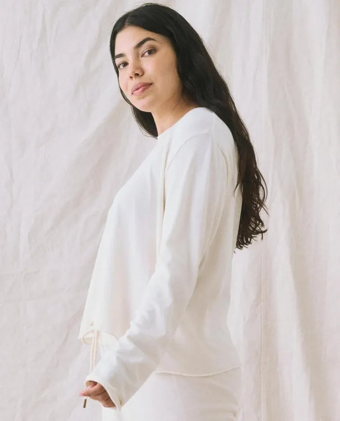 Tops Women039s The Great The Long Sleeve Crop Tee Washed White