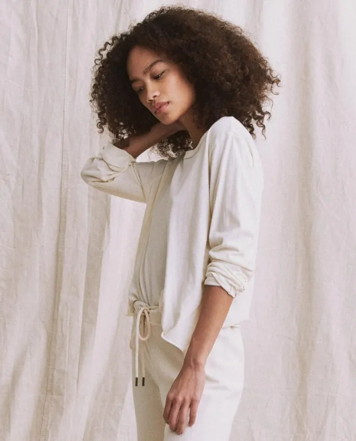 Tops Women039s The Great The Long Sleeve Crop Tee Washed White