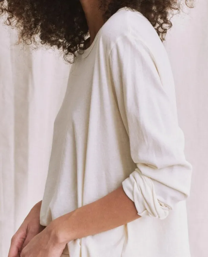 Tops Women039s The Great The Long Sleeve Crop Tee Washed White
