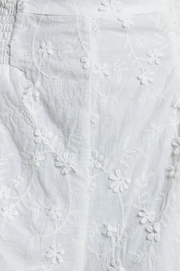 Vanni Shorts 8211 Flower Embroidered Shirred Waist Short In White Women Showpo Shorts