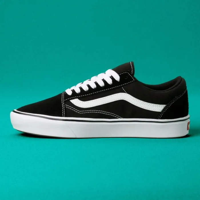 Vans ComfyCush Old Skool BlackTrue White Mens Classics Shoes Vans ComfyCush Old Skool BlackTrue White Mens Classics Shoes
