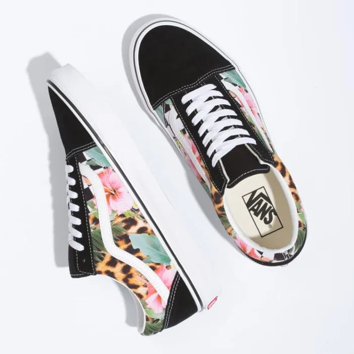 Vans Tropical Animal Check Old Skool True WhiteMulti MensWomens Classics Shoes Vans Tropical Animal Check Old Skool True WhiteMulti MensWomens Classics Shoes