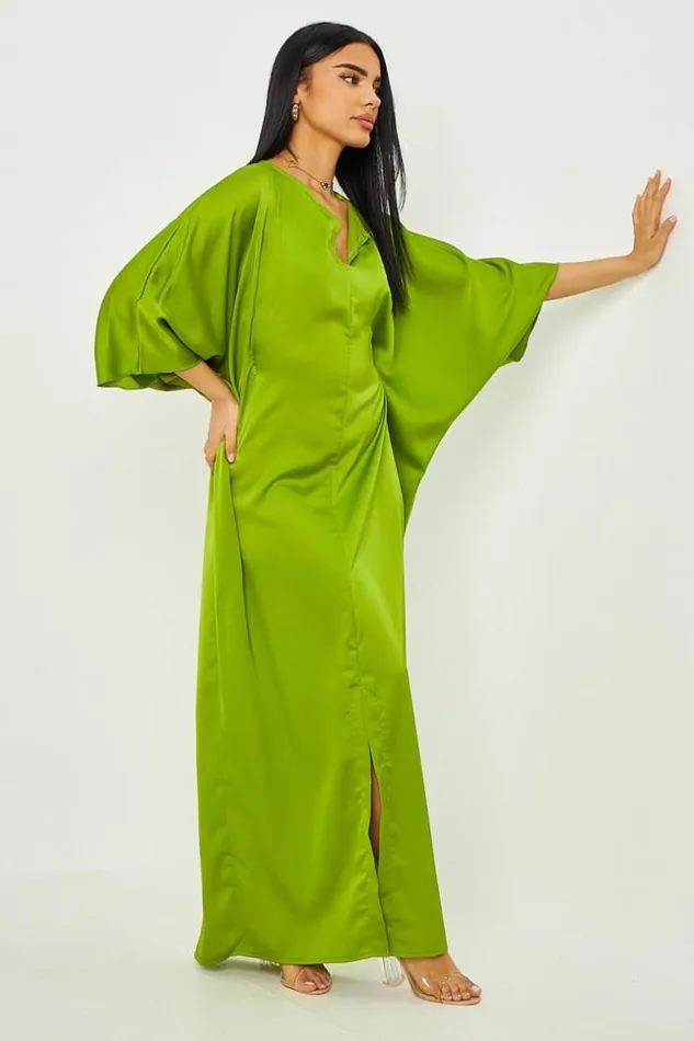 Women Abaya Satin Manches ChauvesSouris Fendues Verte Vertclair Brentiny Paris Collection Ramadan Women Abaya Satin Manches ChauvesSouris Fendues Verte Vertclair Brentiny Paris Collection Ramadan