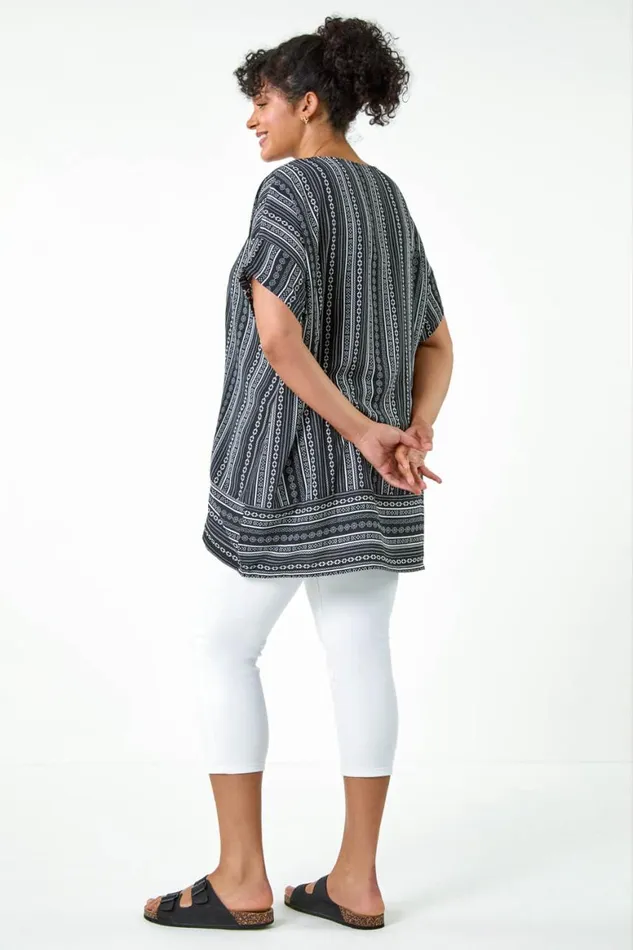 Women Black Curve Stripe Print Border Hem Top Roman Tops
