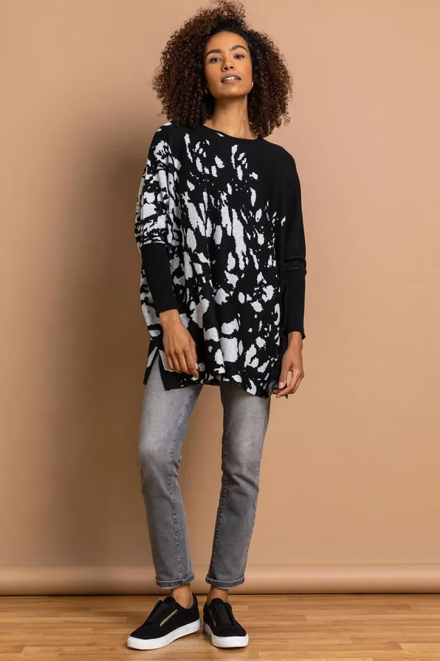 Women Black Relaxed Abstract Print Jumper Roman Knitwear