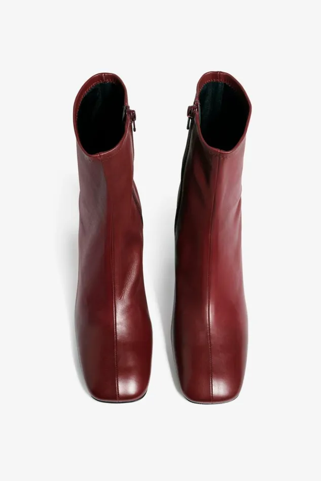 Women Boots Victoria Beckham Tyler Boot In Bordeaux